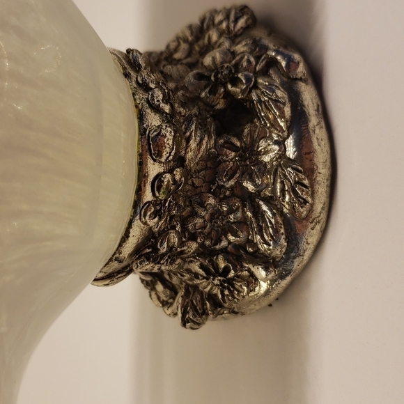 VINTAGE Italian Glass Fan Napkin holder with Silver floral base - Picture 6 of 8